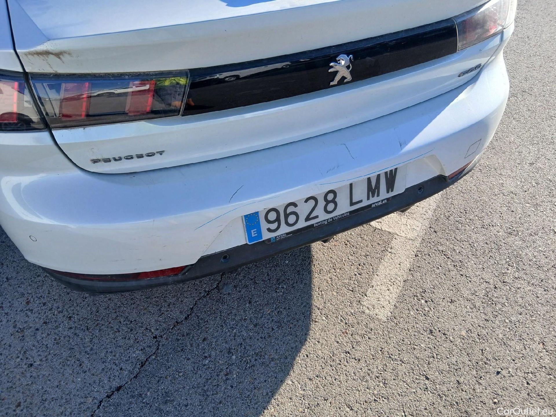  Peugeot  508 PEUGEOT  / 2018 / 5P / berlina con portón  5P Active Pack BlueHDi 130 S&S EAT8 #19