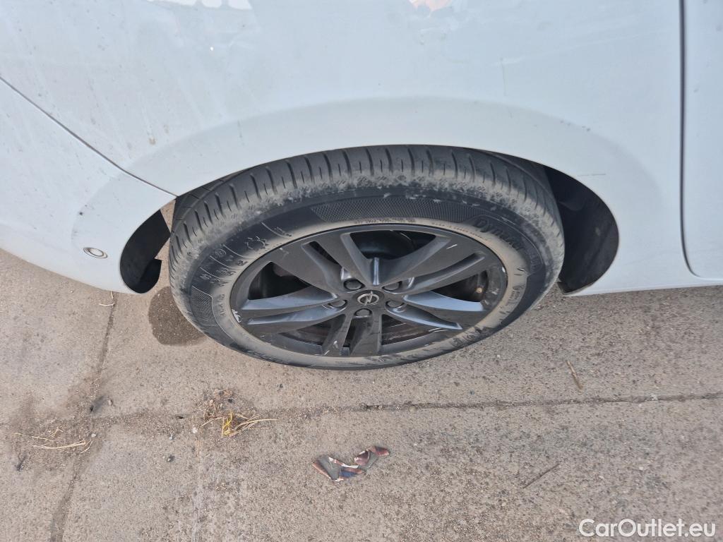  Opel  Astra OPEL  / 2019 / 5P / berlina con portón 1.2T SHL 81kW (110CV) Design & Tech #6