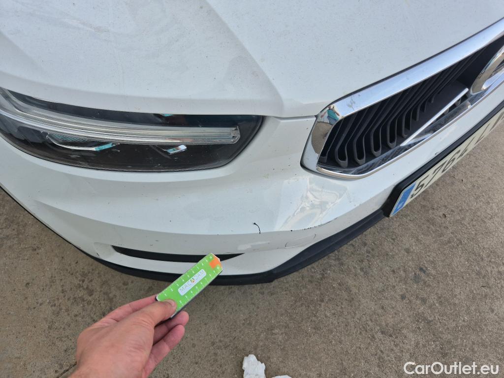  Volvo  XC 40 VOLVO XC40 / 2017 / 5P / todoterreno 1.5 T2 Momentum Core Auto #3