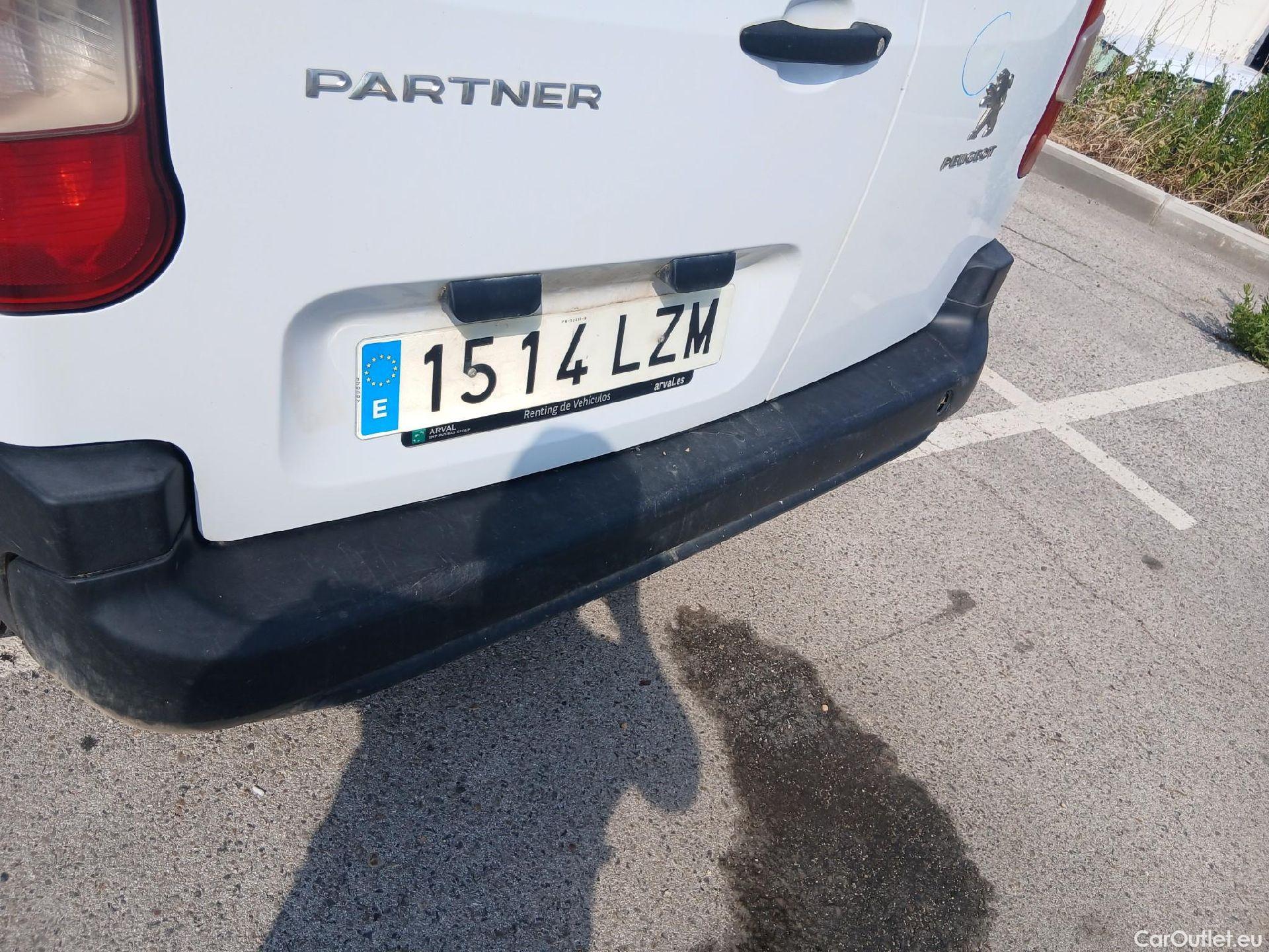  Peugeot  Partner PEUGEOT  / 2018 / 4P / furgón derivado de turismo Premium Standard 600kg BlueHDi 73kW #13