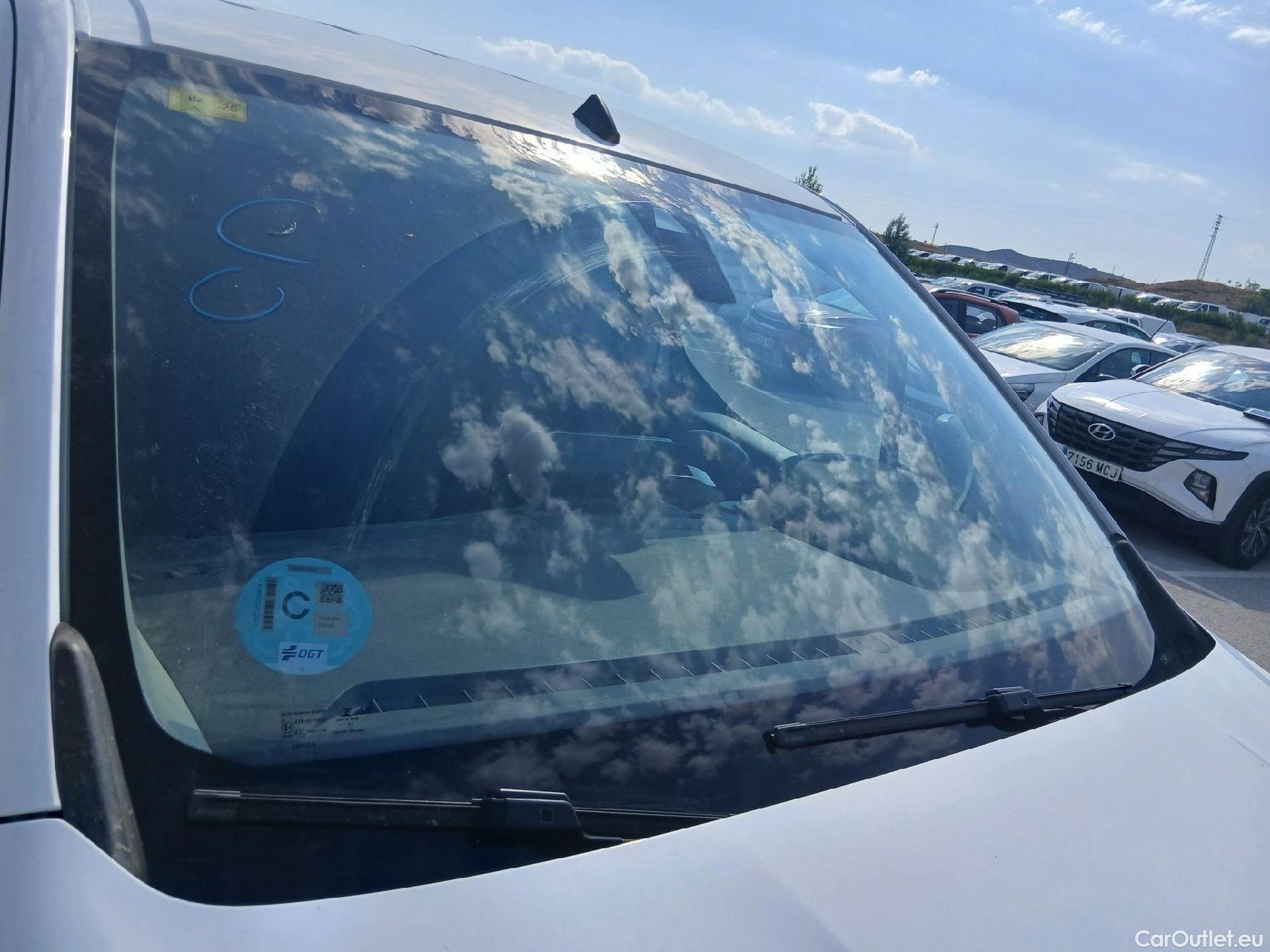  Peugeot  Partner PEUGEOT  / 2018 / 4P / furgón derivado de turismo Premium Standard 600kg BlueHDi 73kW #10