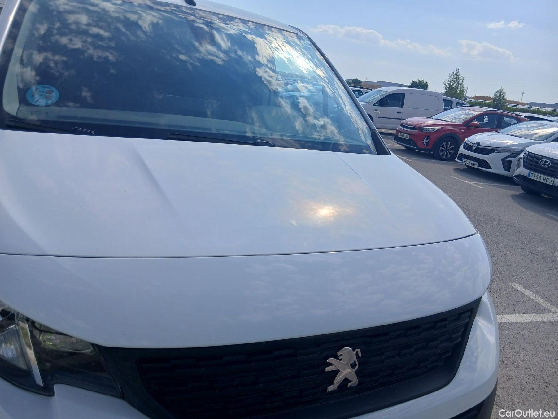  Peugeot  Partner PEUGEOT  / 2018 / 4P / furgón derivado de turismo Premium Standard 600kg BlueHDi 73kW #7