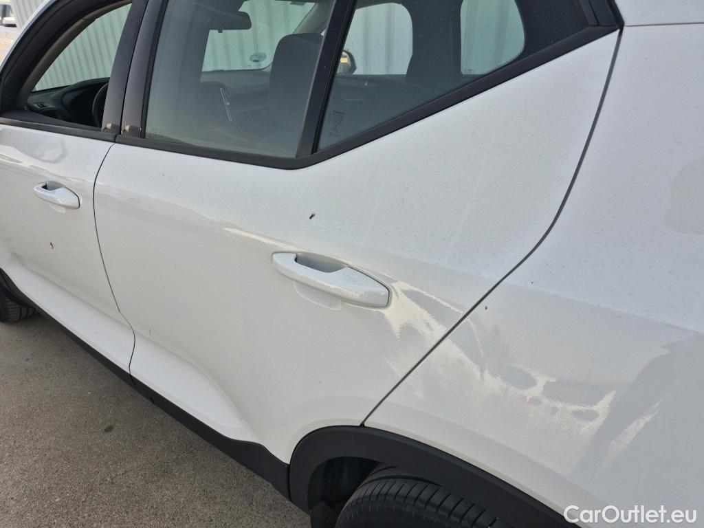  Volvo  XC 40 VOLVO XC40 / 2017 / 5P / todoterreno 1.5 T2 Momentum Core Auto #13