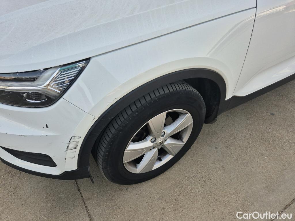  Volvo  XC 40 VOLVO XC40 / 2017 / 5P / todoterreno 1.5 T2 Momentum Core Auto #7