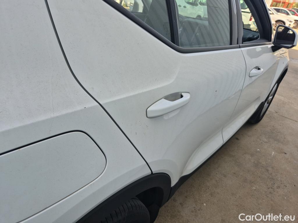  Volvo  XC 40 VOLVO XC40 / 2017 / 5P / todoterreno 1.5 T2 Momentum Core Auto #22