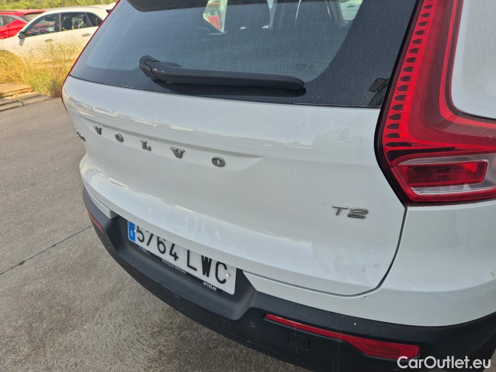  Volvo  XC 40 VOLVO XC40 / 2017 / 5P / todoterreno 1.5 T2 Momentum Core Auto #28