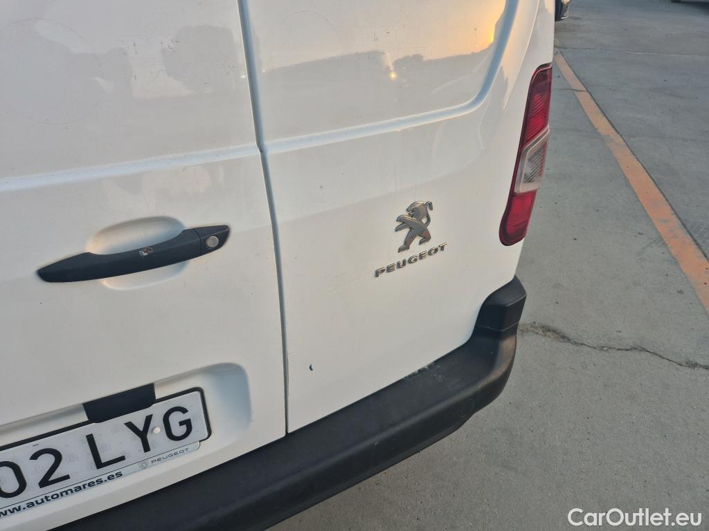  Peugeot  Partner PEUGEOT  / 2018 / 3P / furgón derivado de turismo Pro Standard 600kg BlueHDi 73kW #12