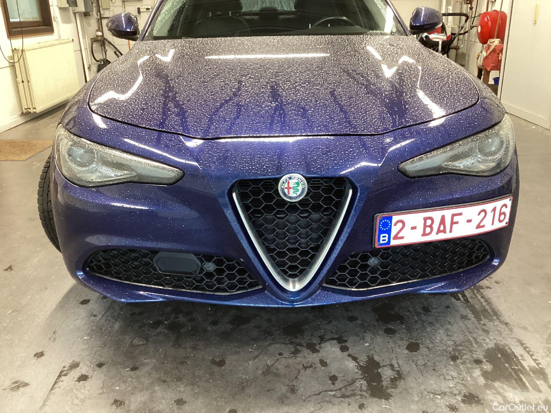  Alfa Romeo  Giulietta Alfa Romeo, Giulia '16, Alfa Romeo Giulia 2.2 MJD 136 Atx Rwd Super AUTO 4 #1