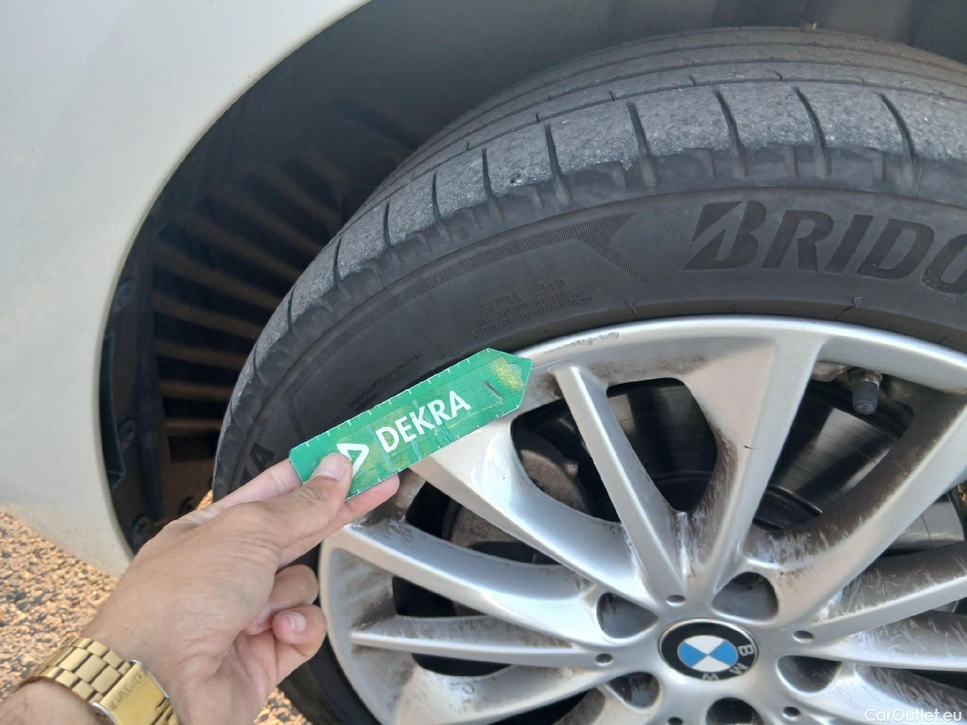  Bmw  Serie 1 BMW  / 2019 / 5P / berlina con portón 118i #7