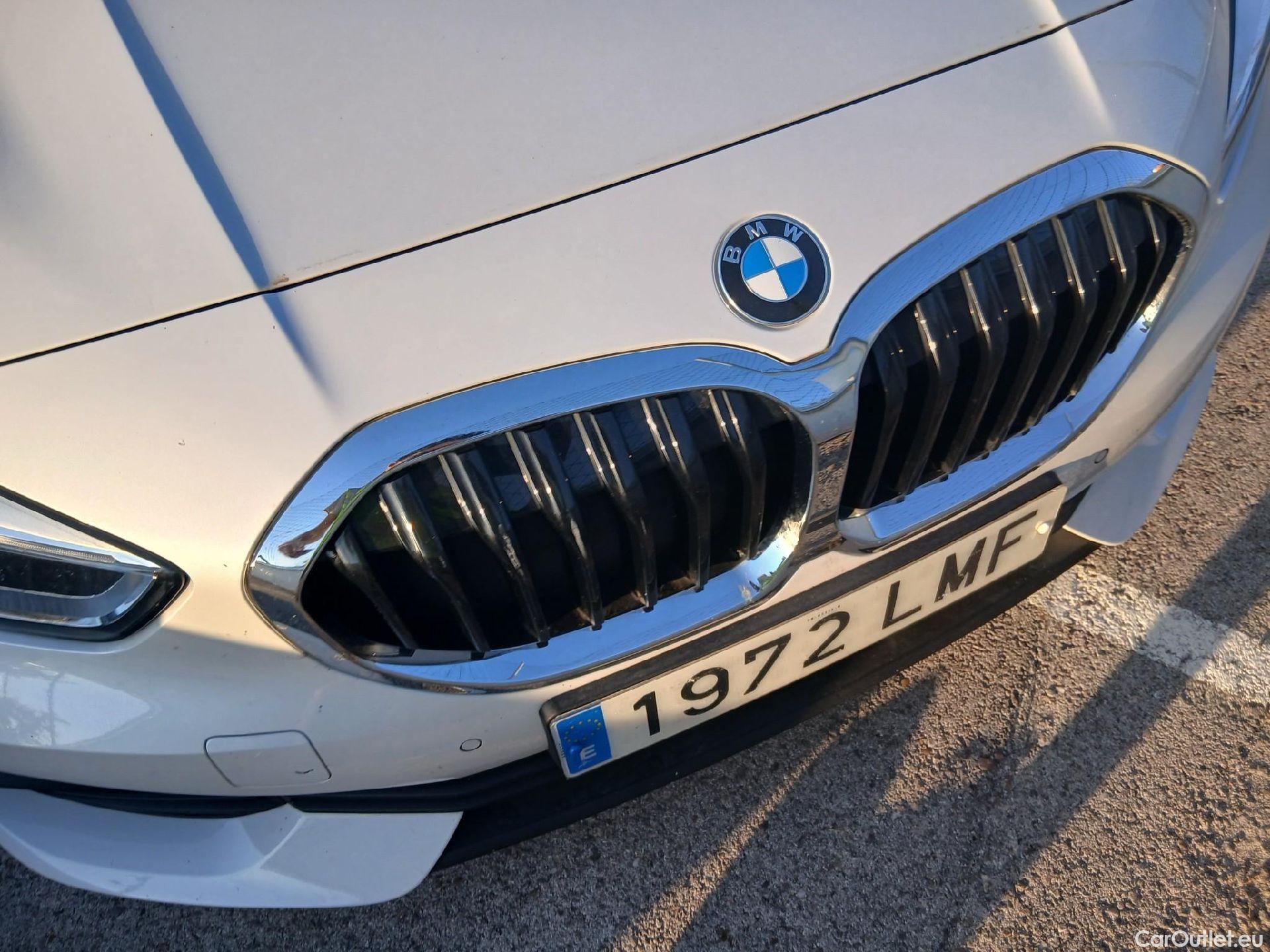  Bmw  Serie 1 BMW  / 2019 / 5P / berlina con portón 118i #37