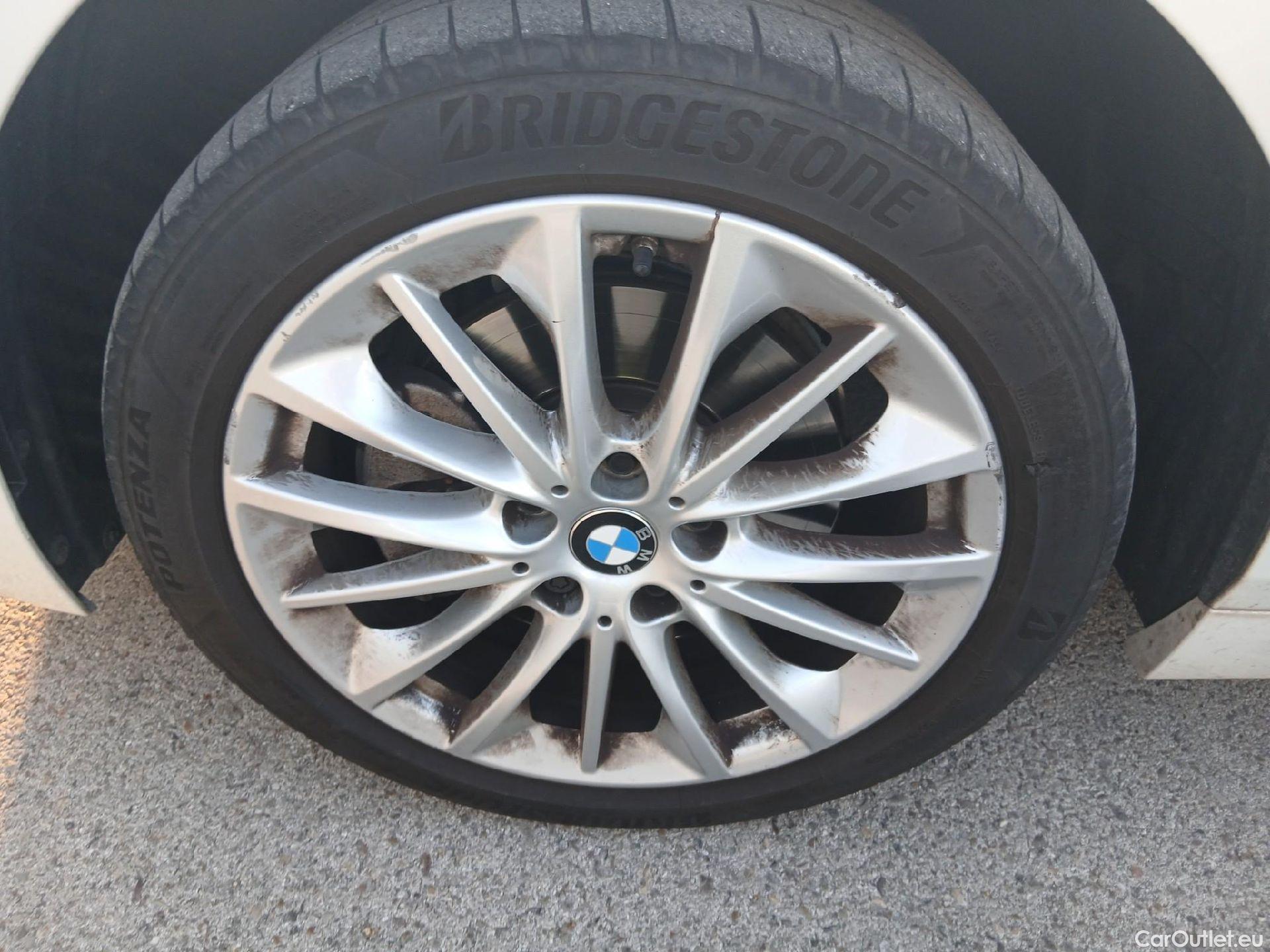  Bmw  Serie 1 BMW  / 2019 / 5P / berlina con portón 118i #9