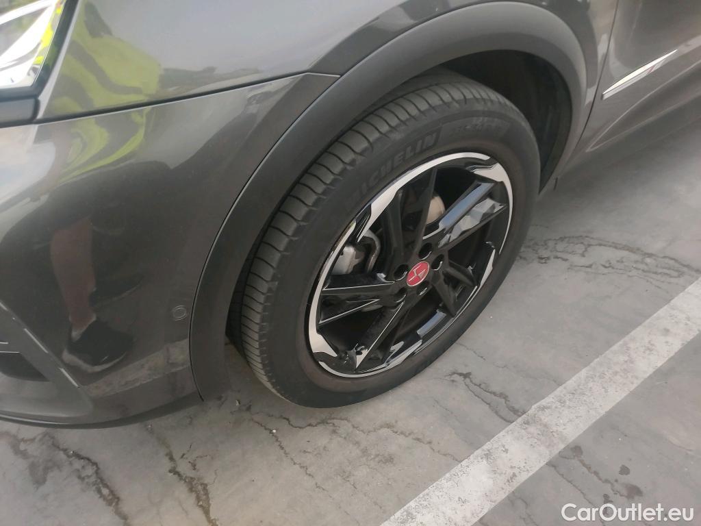  DS  DS7 DS DS 7 Crossback / 2017 / 5P / todoterreno BlueHDi DE 96kW (130CV) AT. PERF.LINE #5