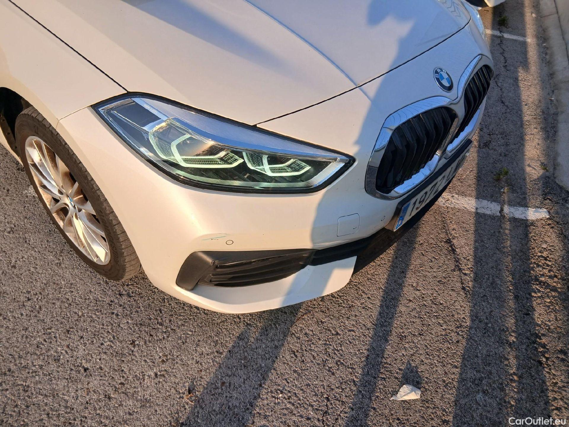  Bmw  Serie 1 BMW  / 2019 / 5P / berlina con portón 118i #2