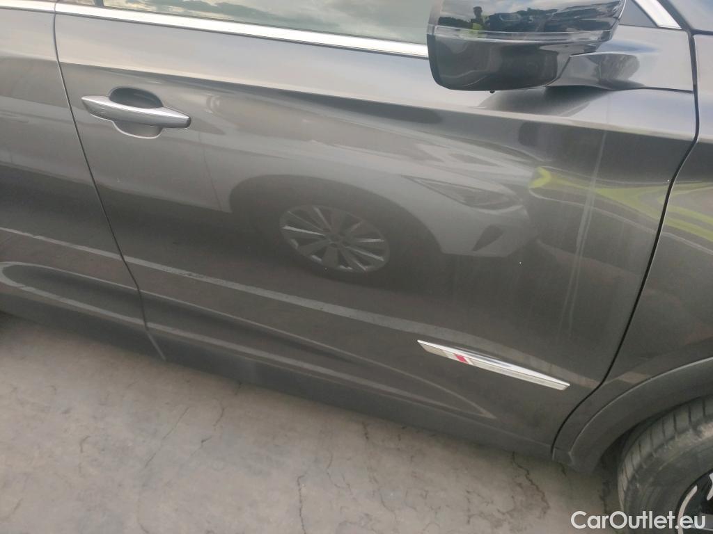  DS  DS7 DS DS 7 Crossback / 2017 / 5P / todoterreno BlueHDi DE 96kW (130CV) AT. PERF.LINE #11