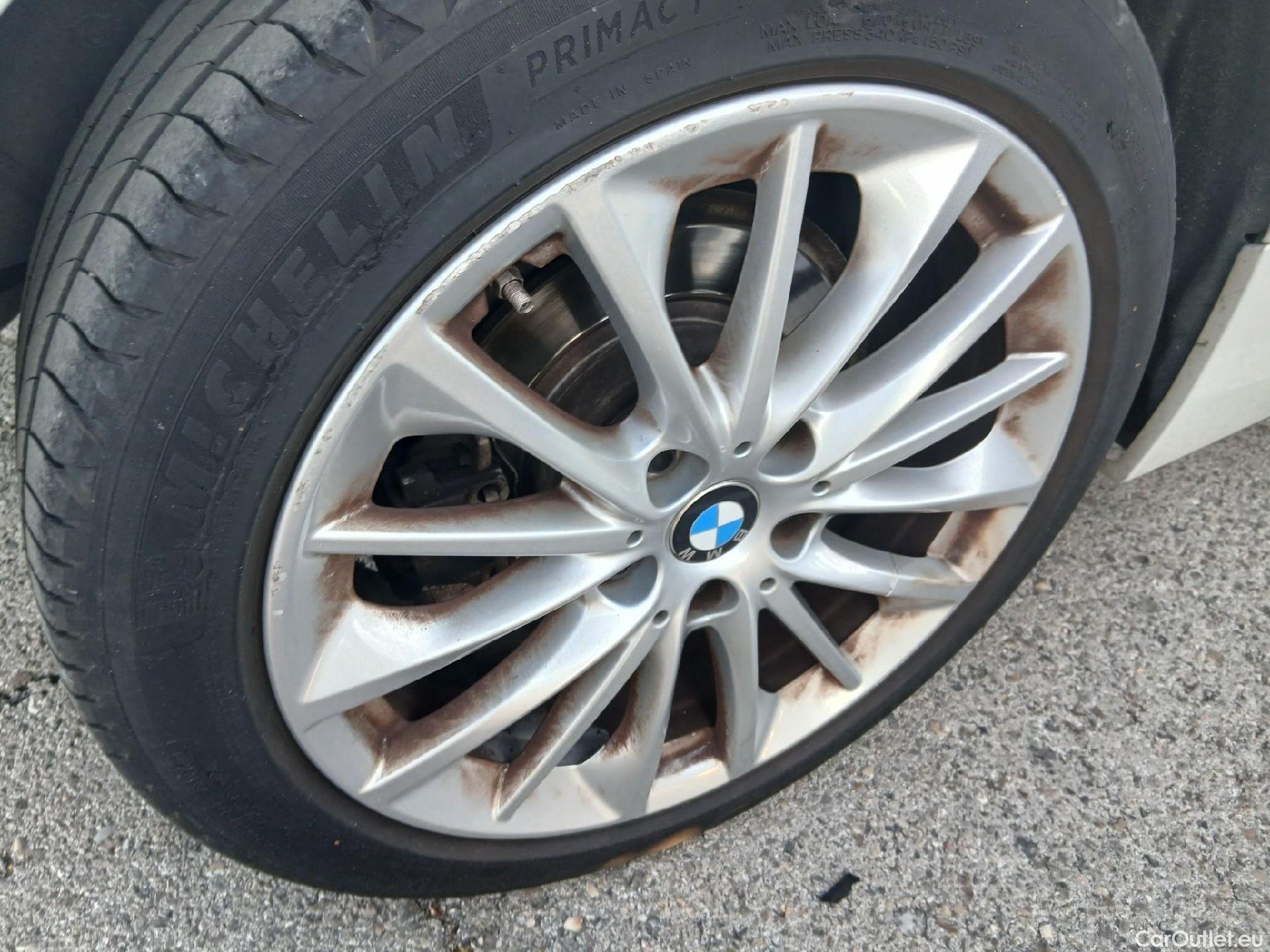  Bmw  Serie 1 BMW  / 2019 / 5P / berlina con portón 118i #23