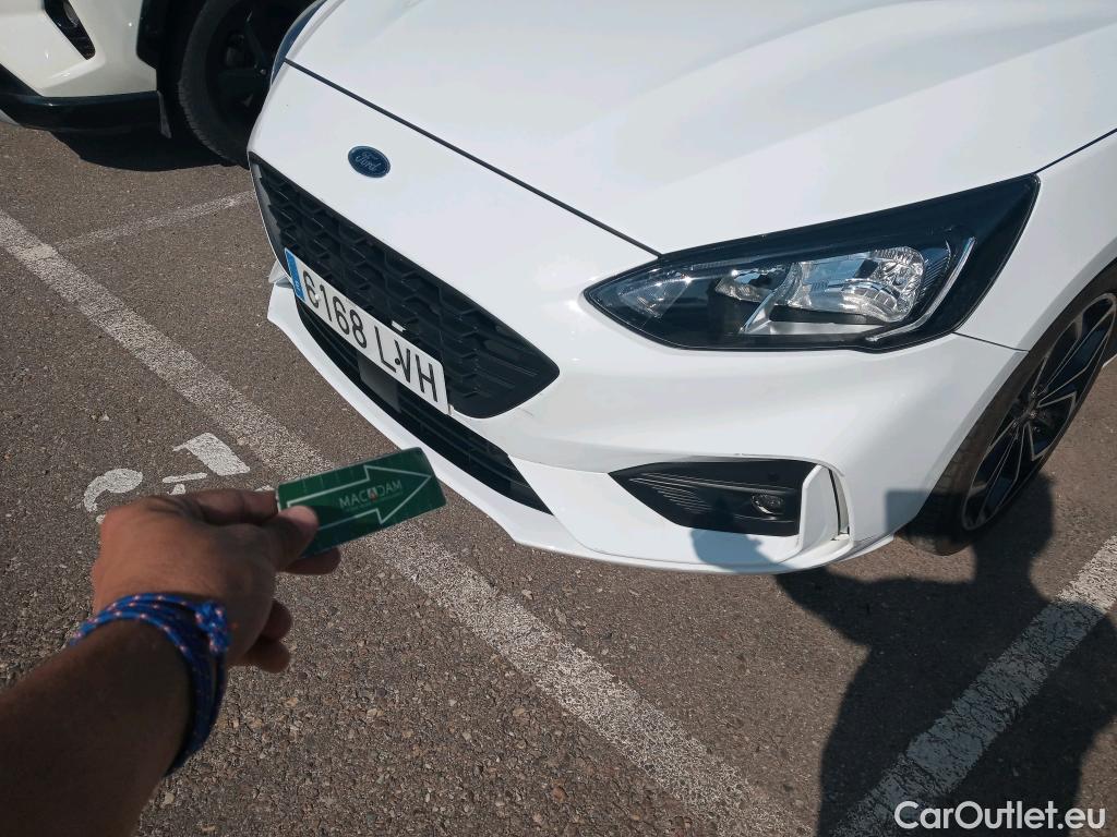  Ford  Focus FORD  / 2018 / 5P / berlina con portón 1.0 Ecoboost MHEV 92kW ST-Line #25