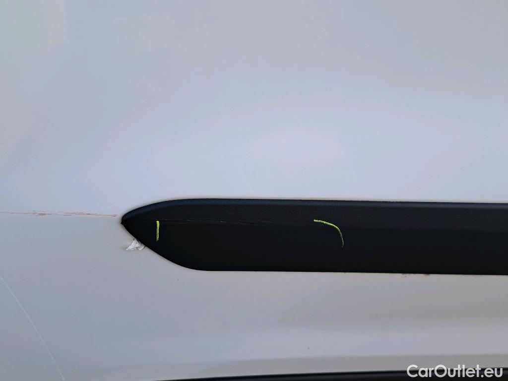  KIA  Niro KIA  / 2016 / 5P / crossover 1.6 GDi HEV 104kW (141CV) Emotion #44