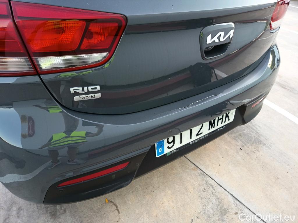  KIA  Rio KIA  / 2020 / 5P / berlina con portón 1.0 T-GDi 74kW (100CV) MHEV iMT Drive #3