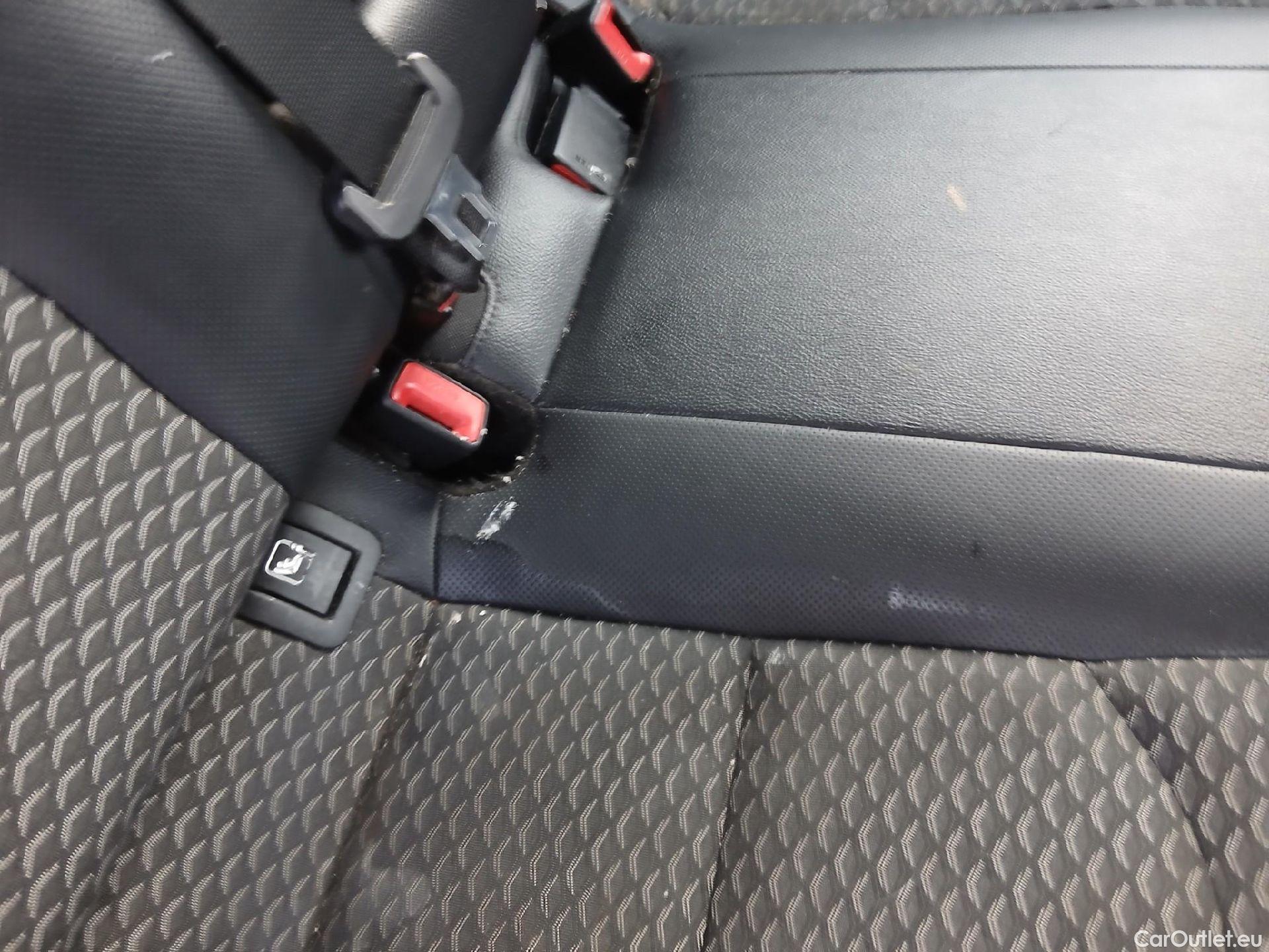  KIA  XCeed KIA  / 2019 / 5P / todoterreno 1.0 T-GDi Tech 88kW (120CV) #27
