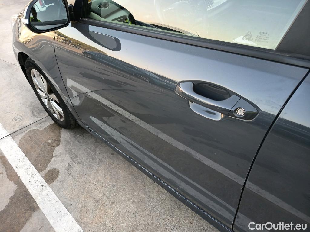  KIA  Rio KIA  / 2020 / 5P / berlina con portón 1.0 T-GDi 74kW (100CV) MHEV iMT Drive #9