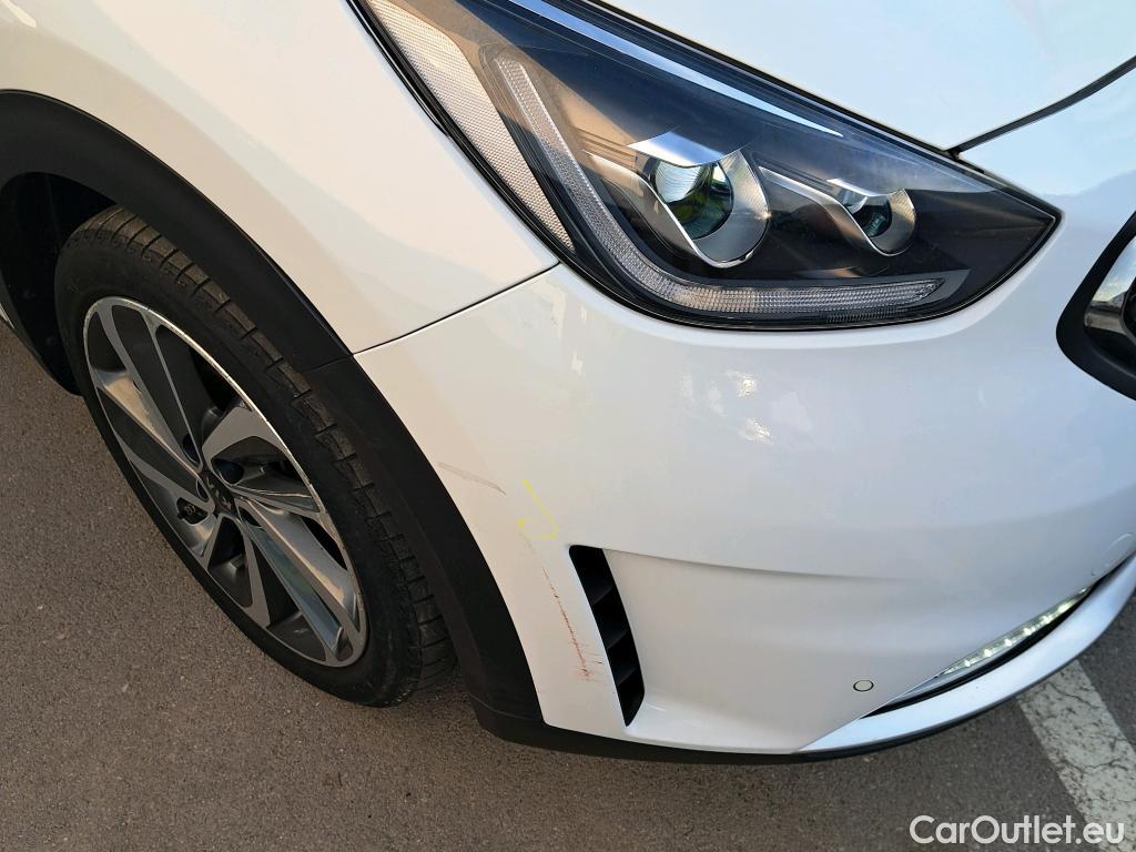  KIA  Niro KIA  / 2016 / 5P / crossover 1.6 GDi HEV 104kW (141CV) Emotion #26