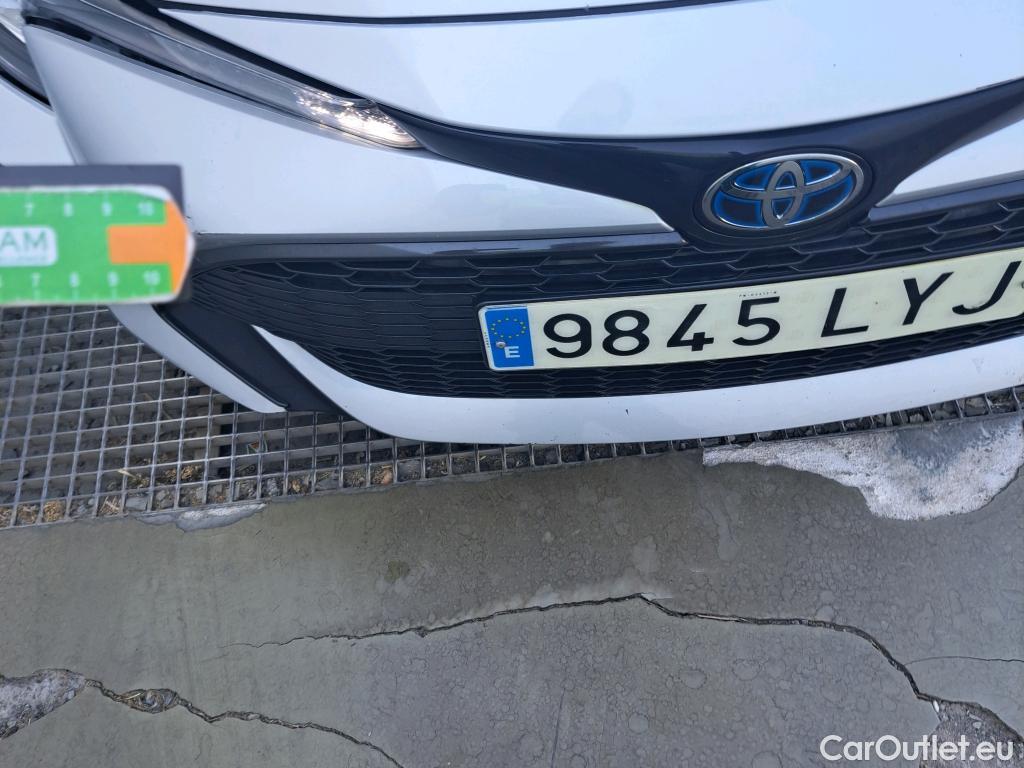  Toyota  Corolla TOYOTA  1.8 125H ACTIVE TECH E-CVT #32
