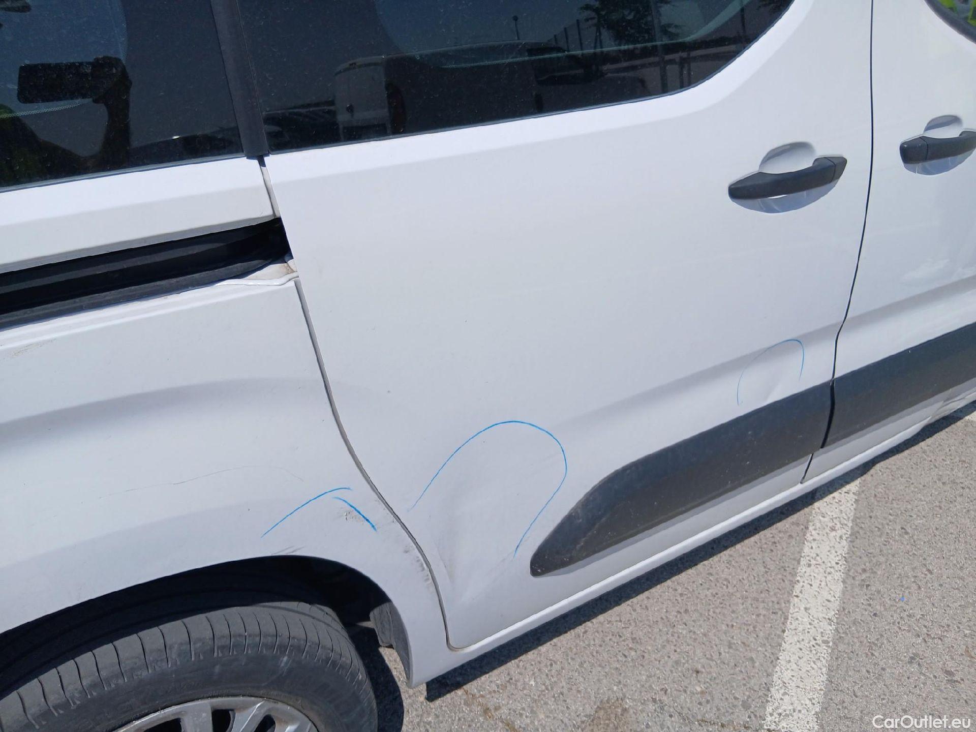  Citroen  Berlingo CITROEN  / 2018 / 4P / combi Talla M BlueHDi 100 S&S LIVE PACK BUSINE #43
