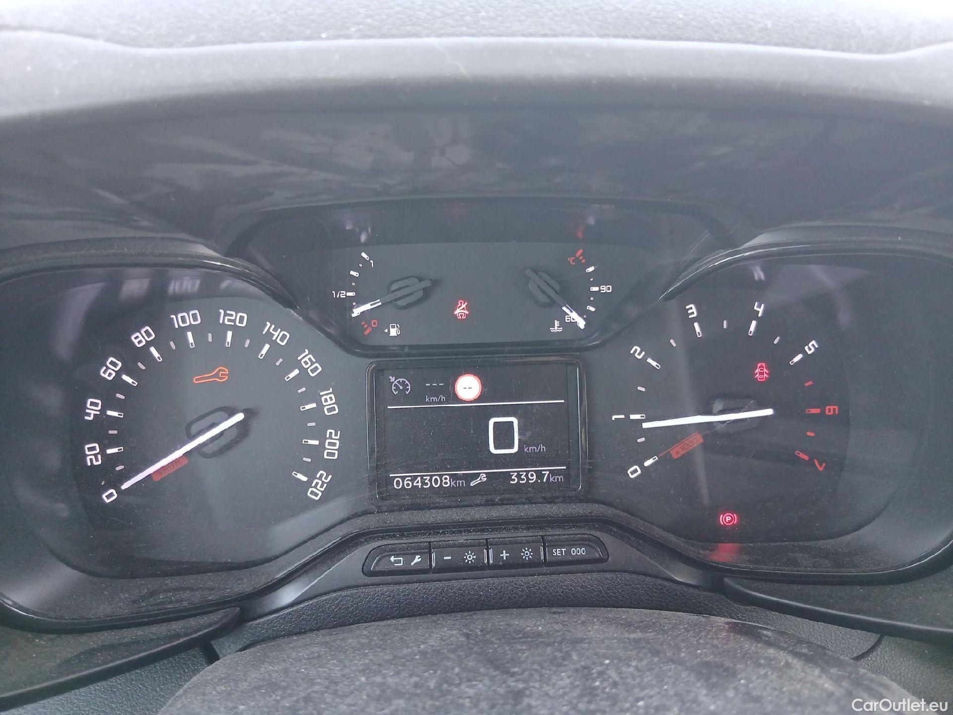  Citroen  Berlingo CITROEN  / 2018 / 4P / combi Talla M BlueHDi 100 S&S LIVE PACK BUSINE #2
