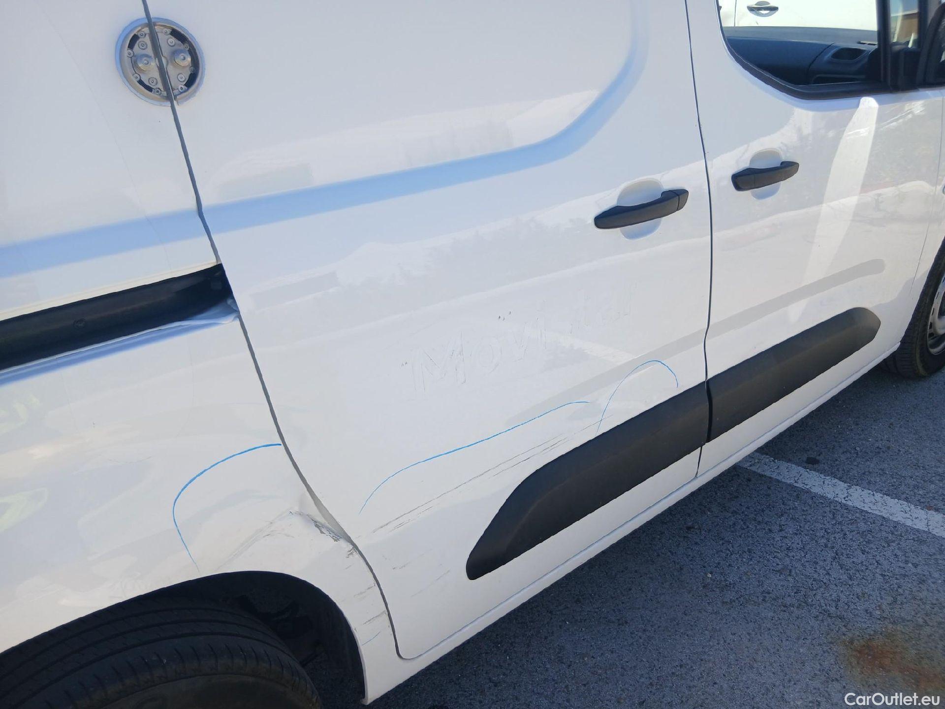  Citroen  Berlingo CITROEN  / 2018 / 4P / furgón derivado de turismo Talla M BlueHDi 100 CLUB #15