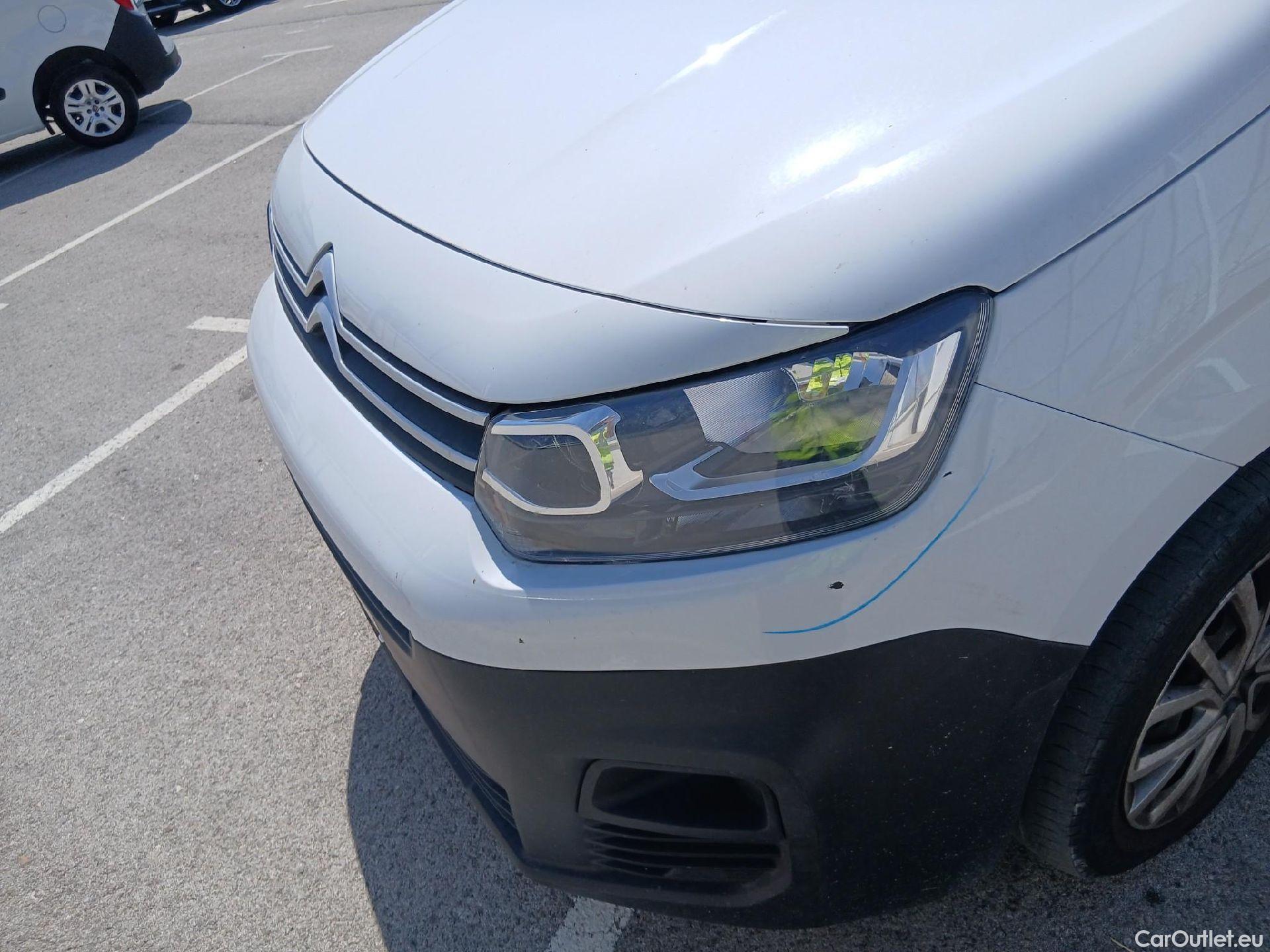  Citroen  Berlingo CITROEN  / 2018 / 4P / combi Talla M BlueHDi 100 S&S LIVE PACK BUSINE #12