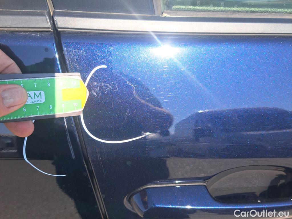  Toyota  RAV4 TOYOTA  / 2018 / 5P / todoterreno 2.5l 220H Advance Plus 4WD #14