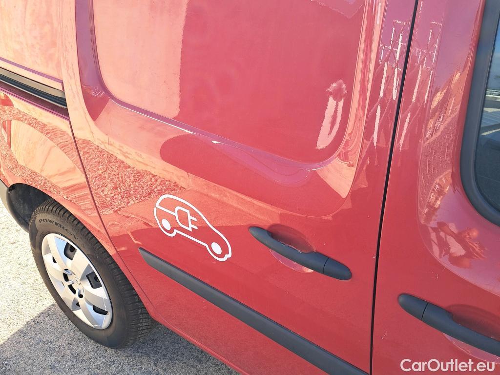  Renault  Kangoo RENAULT  Z.E./2013/3P/furgón derivado de turismo Z.E.  #17