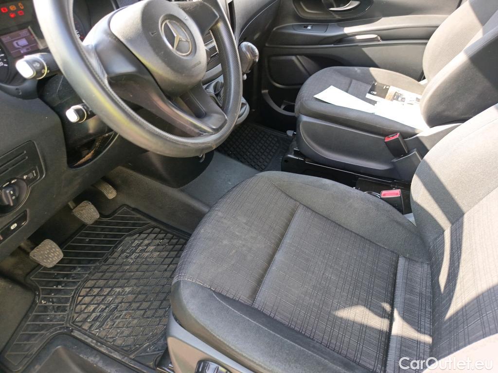  Mercedes  Vito MERCEDES-BENZ  / 2014 / 4P / furgón 114 CDI Larga #24