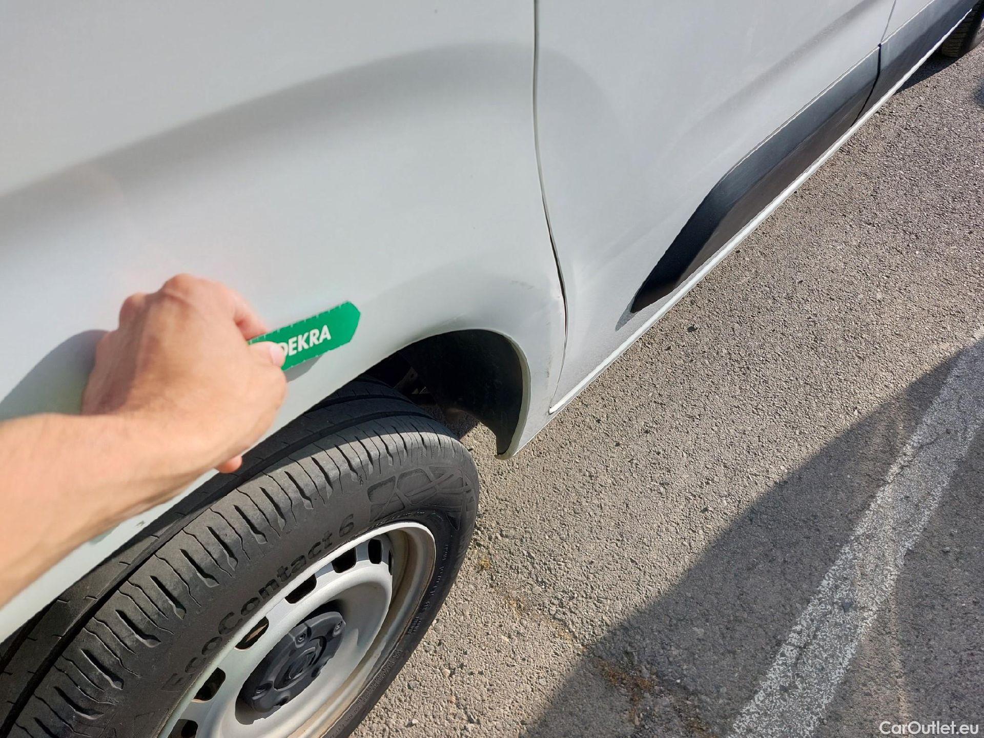  Opel  Combo OPEL  / 2018 / 3P / furgón derivado de turismo 1.5 TD 75kW (100CV) Express L H1 650kg (AC2) #16