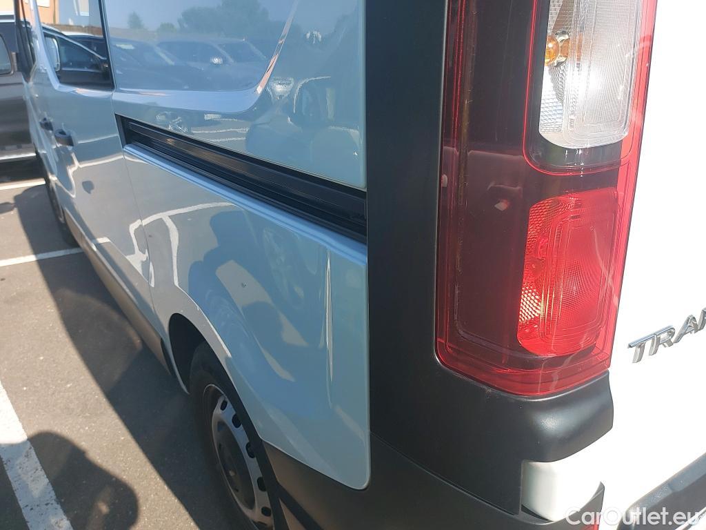 Renault  Trafic RENAULT  / 2019 / 4P / furgón Doble Cabina 27 L1 Energy BluedCi 88 kW #3