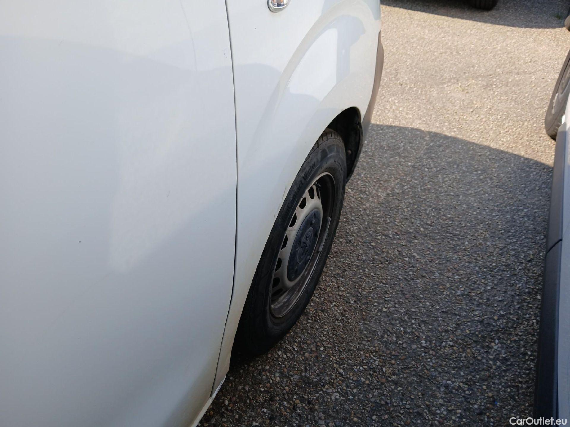  Peugeot  Expert PEUGEOT  / 2016 / 4P / furgón Furgón BlueHDi 100 S&S 6v Standard #23