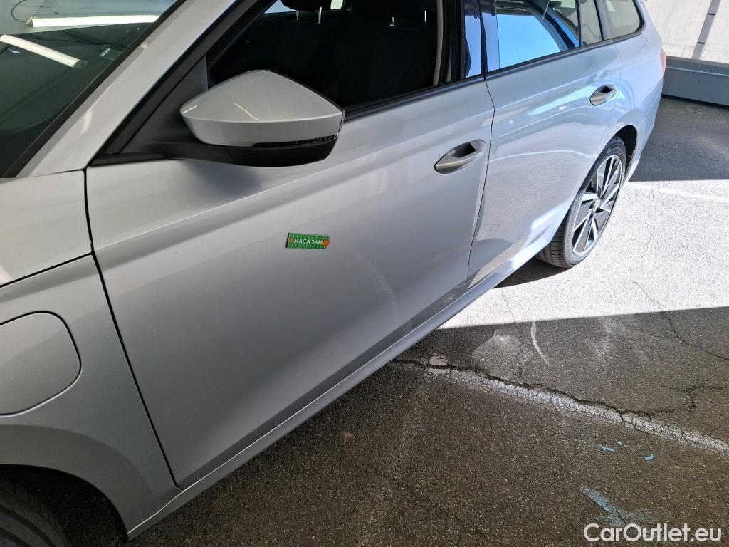  Skoda  Octavia SKODA  Combi / 2020 / 5P / Break 1.4 TSI PHEV iV 204 DSG6e Business #17