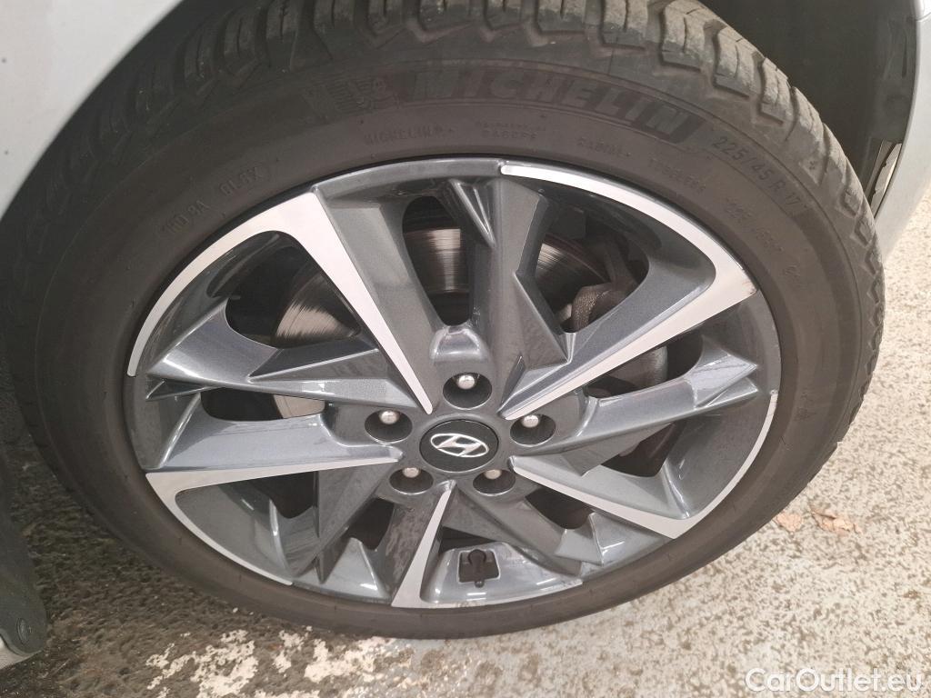  Hyundai  i30 HYUNDAI  Sport Wagon / 2020 / 5P / Break 1.0 T-GDI 120 DCT-7 MHEV CREATIVE SW #15