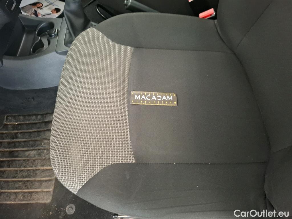  Dacia  Lodgy DACIA  7 Places / 2012 / 5P / monospace Essentiel Blue dCi 95 #10