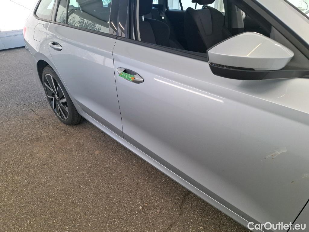  Skoda  Octavia SKODA  Combi / 2020 / 5P / Break 1.4 TSI PHEV iV 204 DSG6e Business #19