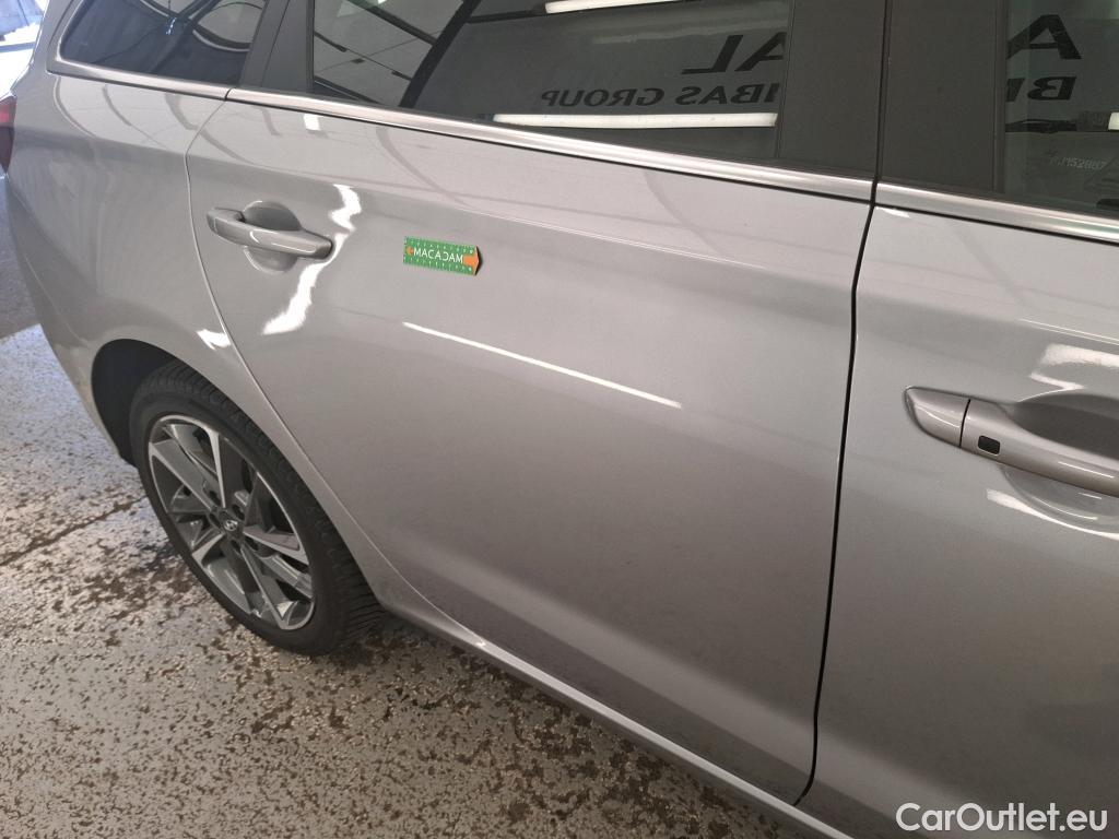  Hyundai  i30 HYUNDAI  Sport Wagon / 2020 / 5P / Break 1.0 T-GDI 120 DCT-7 MHEV CREATIVE SW #1