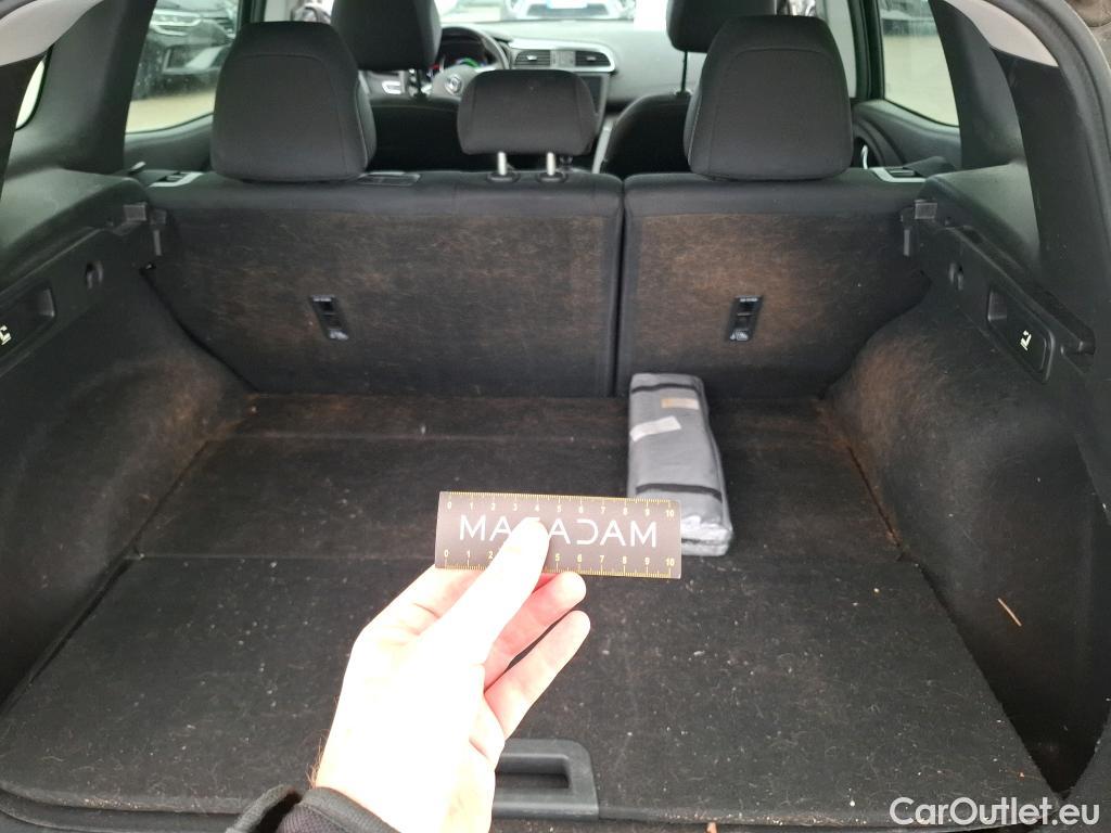  Renault  Kadjar RENAULT  5p Crossover Business TCe 140 FAP #4