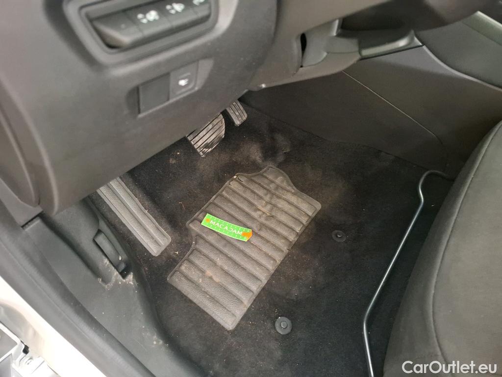  Renault  Zoe  Life 52kWh BVA #9
