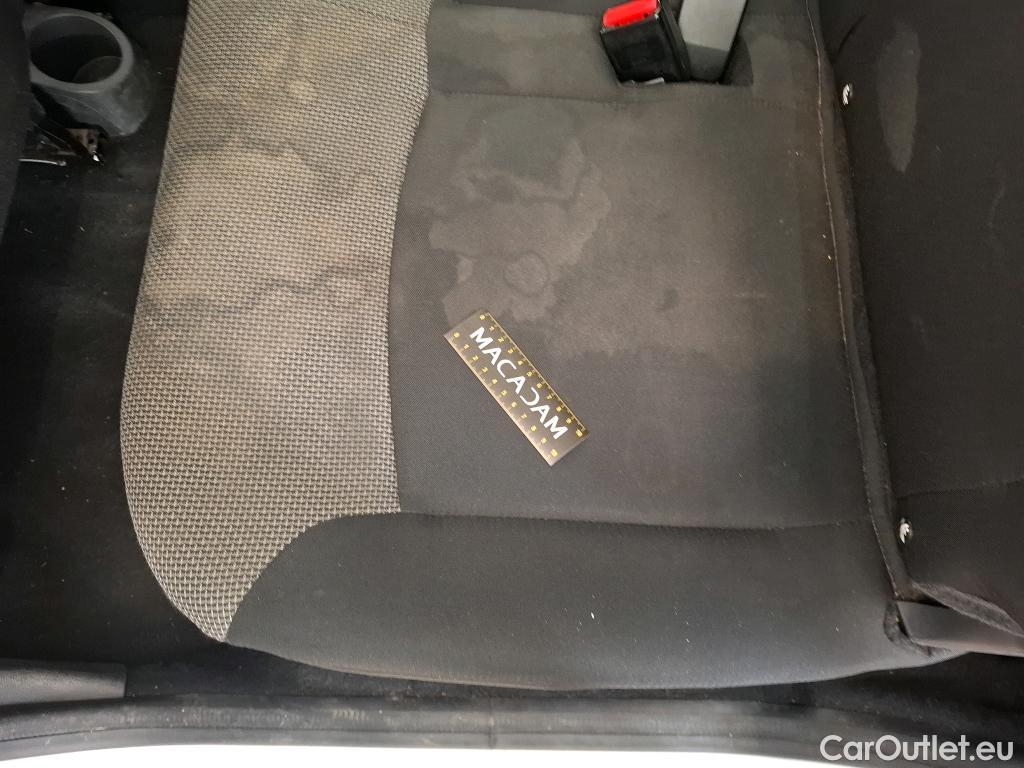  Dacia  Lodgy DACIA  7 Places / 2012 / 5P / monospace Essentiel Blue dCi 95 #26