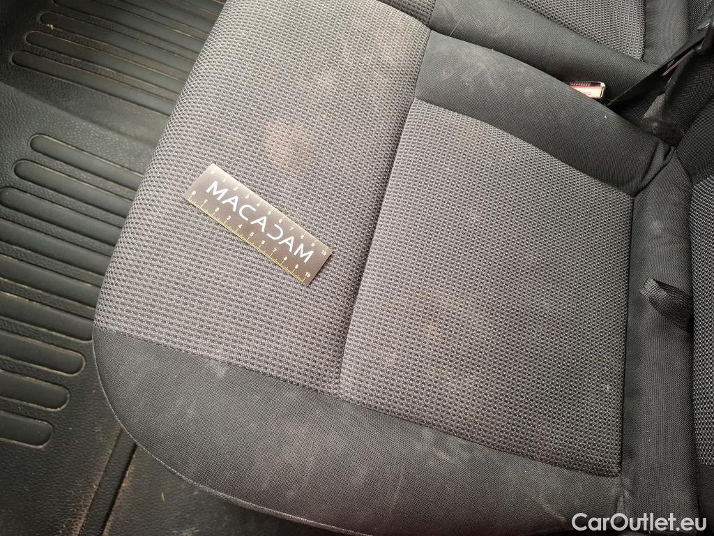  Renault  Master  III Fourgon L2H2 3 3 Grand Confort dCi 135CV BVM6 E6d #15