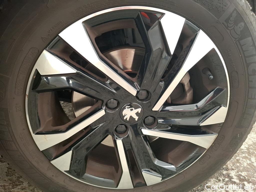  Peugeot  2008  Allure Business 1.5 HDi 130CV BVA8 E6d #37