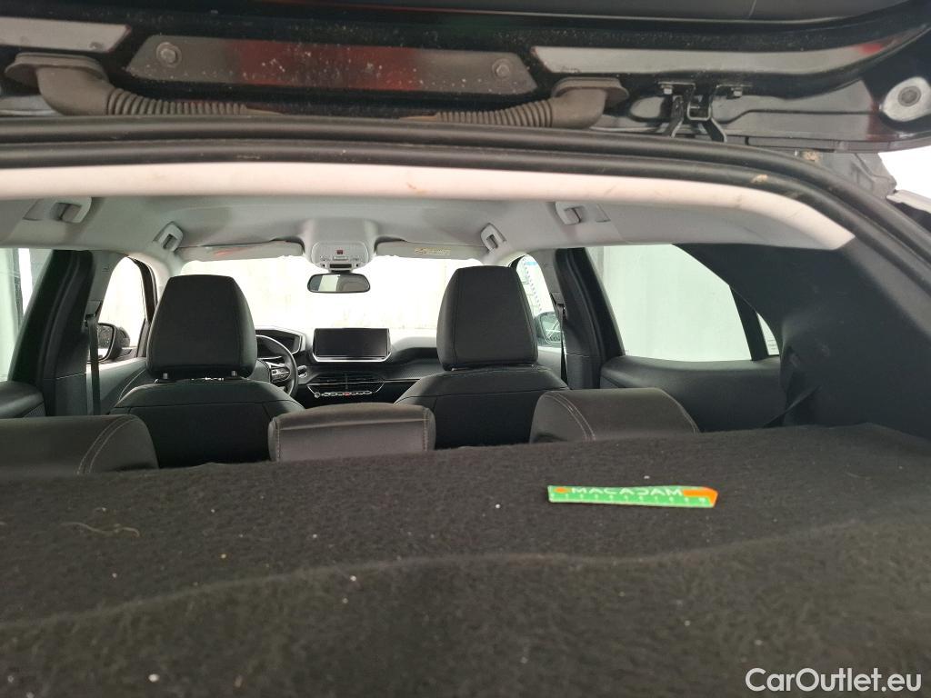  Peugeot  2008  Allure Business 1.5 HDi 130CV BVA8 E6d #24