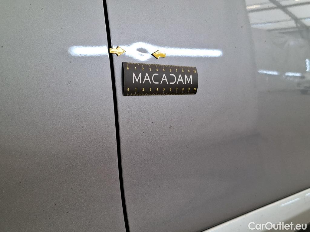  Peugeot  2008  (e-) GT 50kWh BVA #8