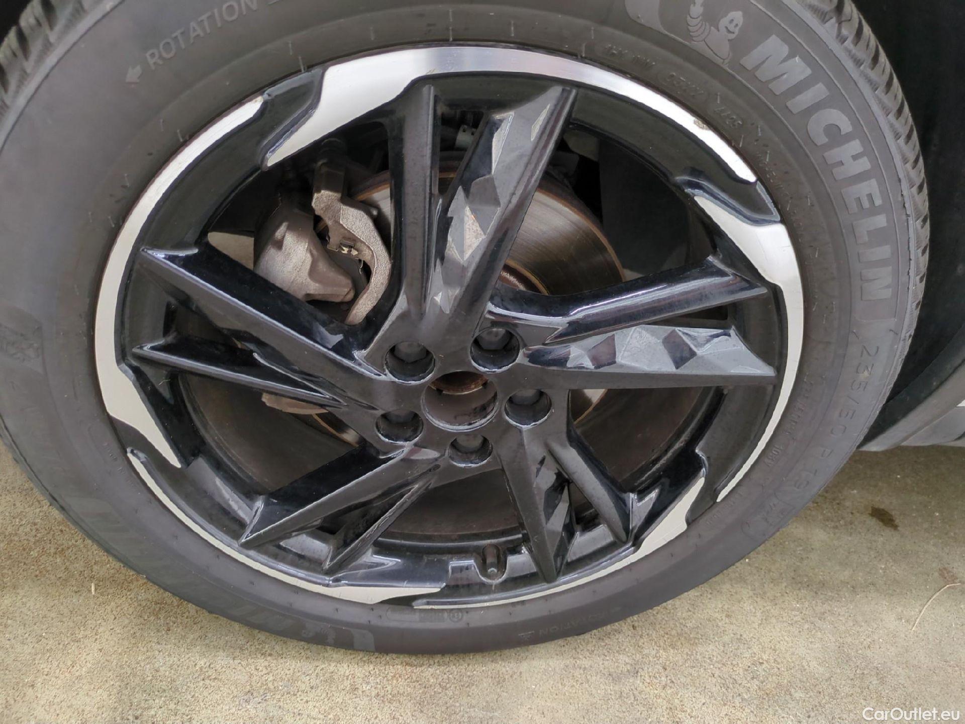  DS  DS7 7 Crossback Performance Line + 1.6 PureTech 180CV BVA8 E6d #14