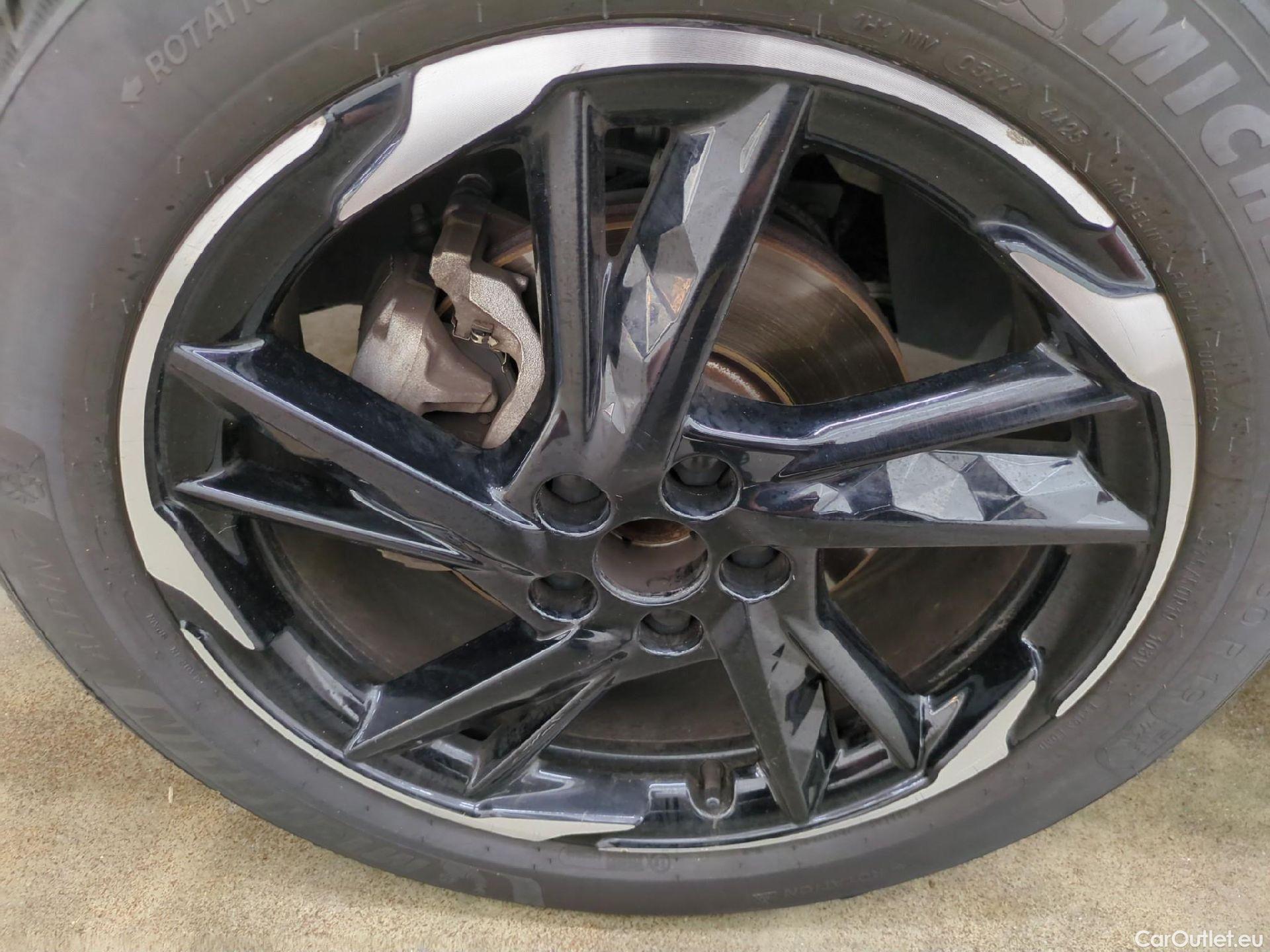  DS  DS7 7 Crossback Performance Line + 1.6 PureTech 180CV BVA8 E6d #10